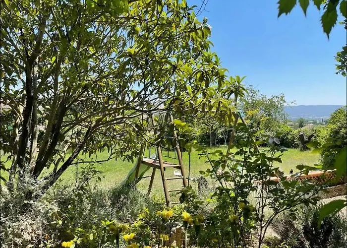 Le Cabanon Hébergement de vacances *